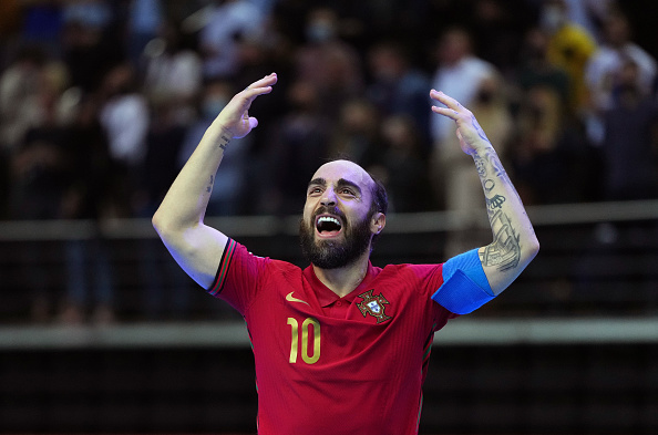 Ricardinho eleito melhor jogador de futsal do mundo - CNN Portugal