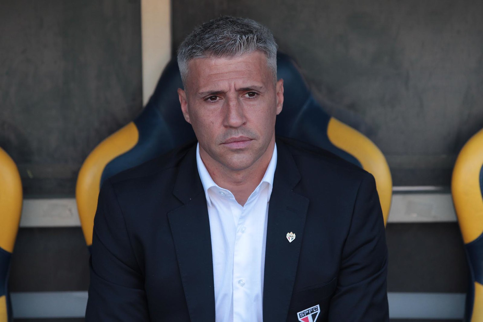 Crespo está pressionado no cargo -
