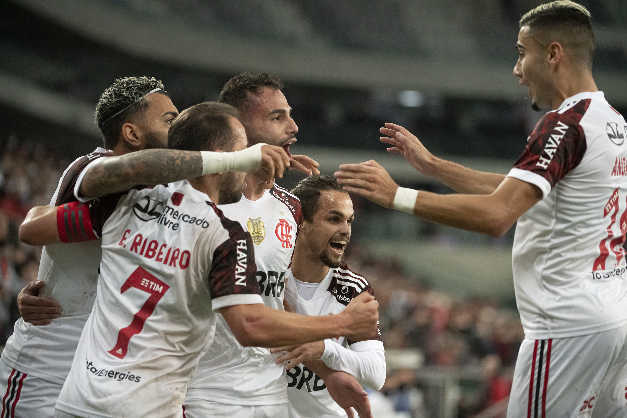 Flamengo tenta acelerar compra de clube europeu: ‘É só o 1º passo’