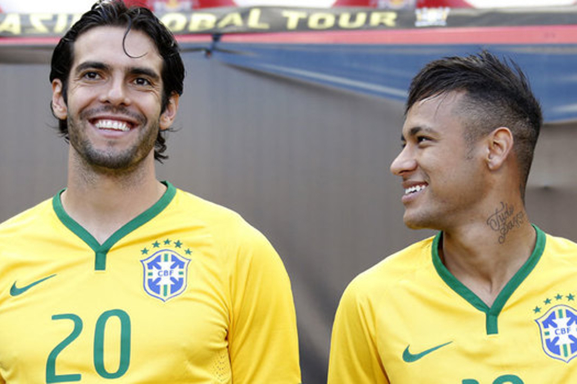 Jogadores prestam homenagens a Kaká após aposentadoria
