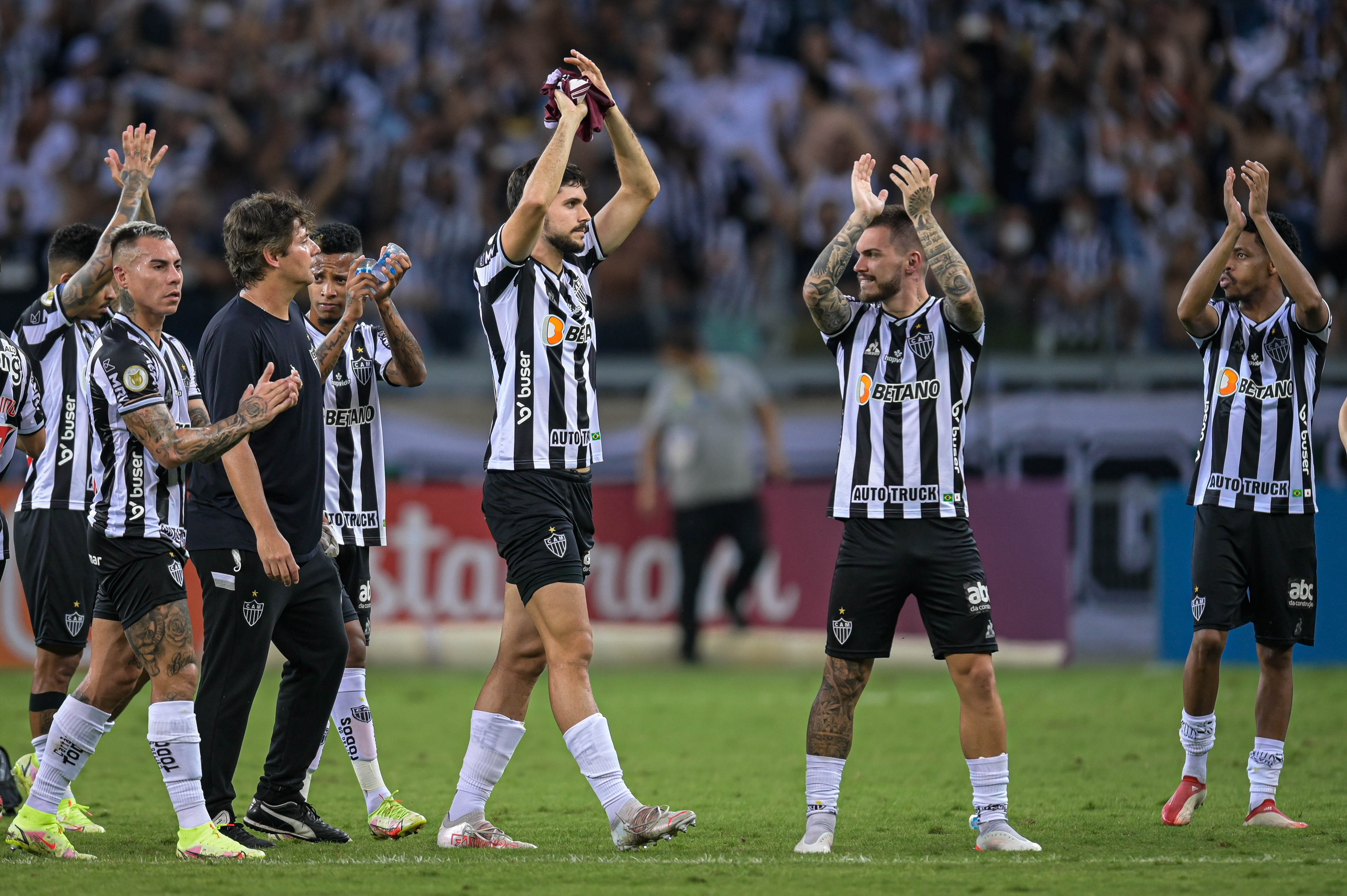 Atlético-MG tem 94,8% de chance por título; Santos e Grêmio mais ameaçados