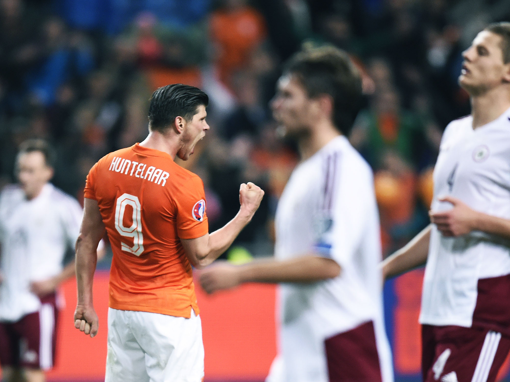 Holanda goleia e se recupera nas Eliminatórias