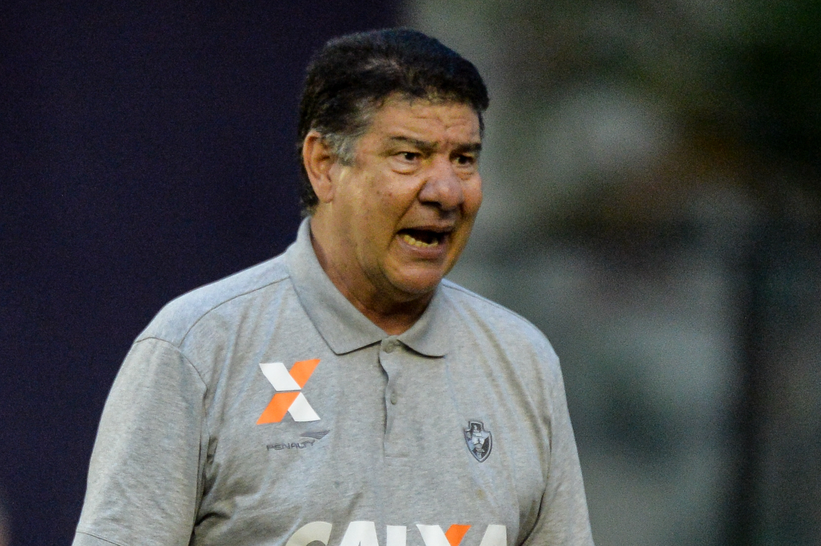 Vasco anuncia demissão do técnico Joel Santana