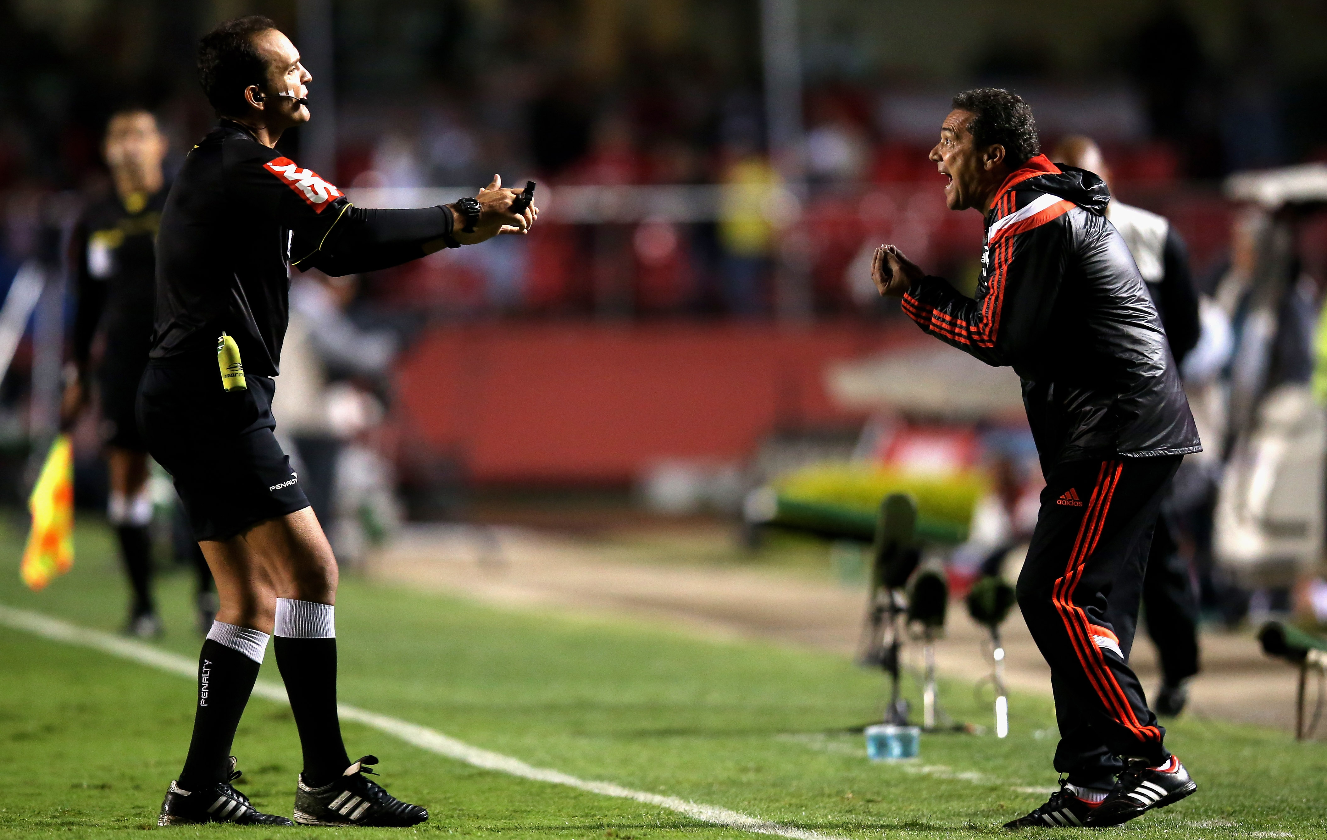 Árbitros ameaçam fazer greve no Campeonato Brasileiro
