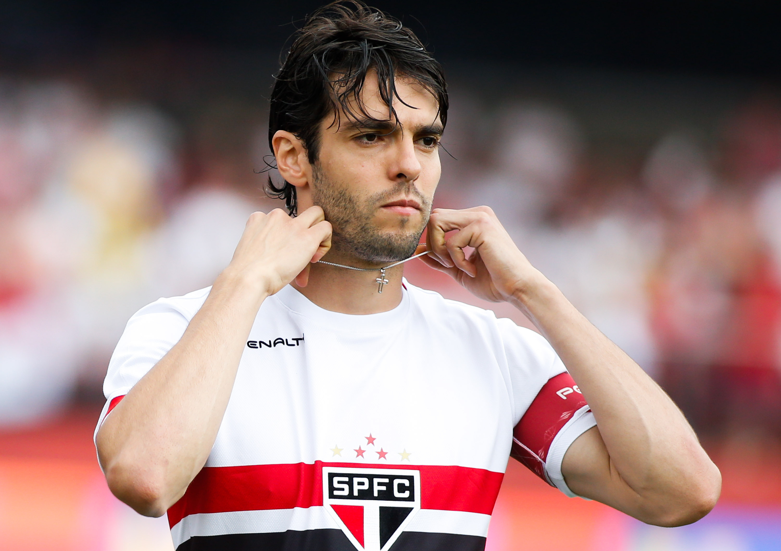 Kaká teve saída conturbada em 2003 -