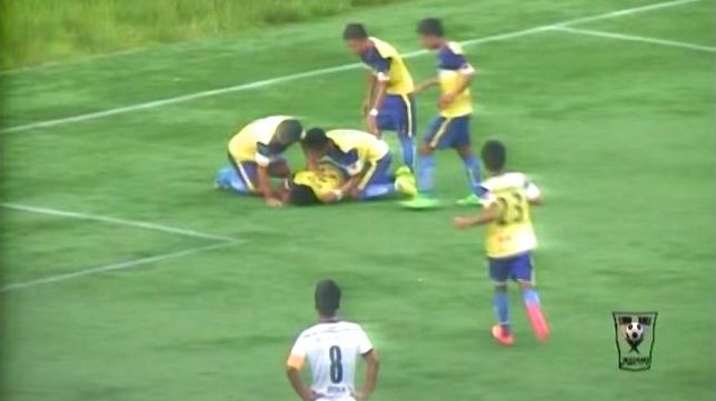 VÍDEO: Zagueiro faz gol contra bizarro no Campeonato Indiano; veja