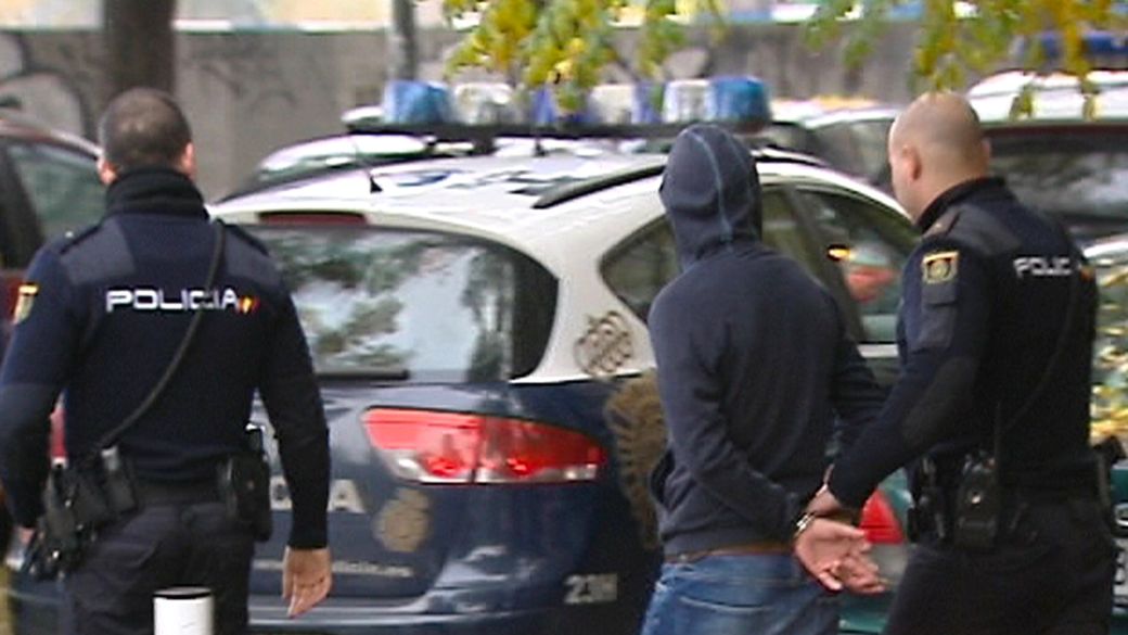Comissão espanhola multa torcedores por violência em estádio