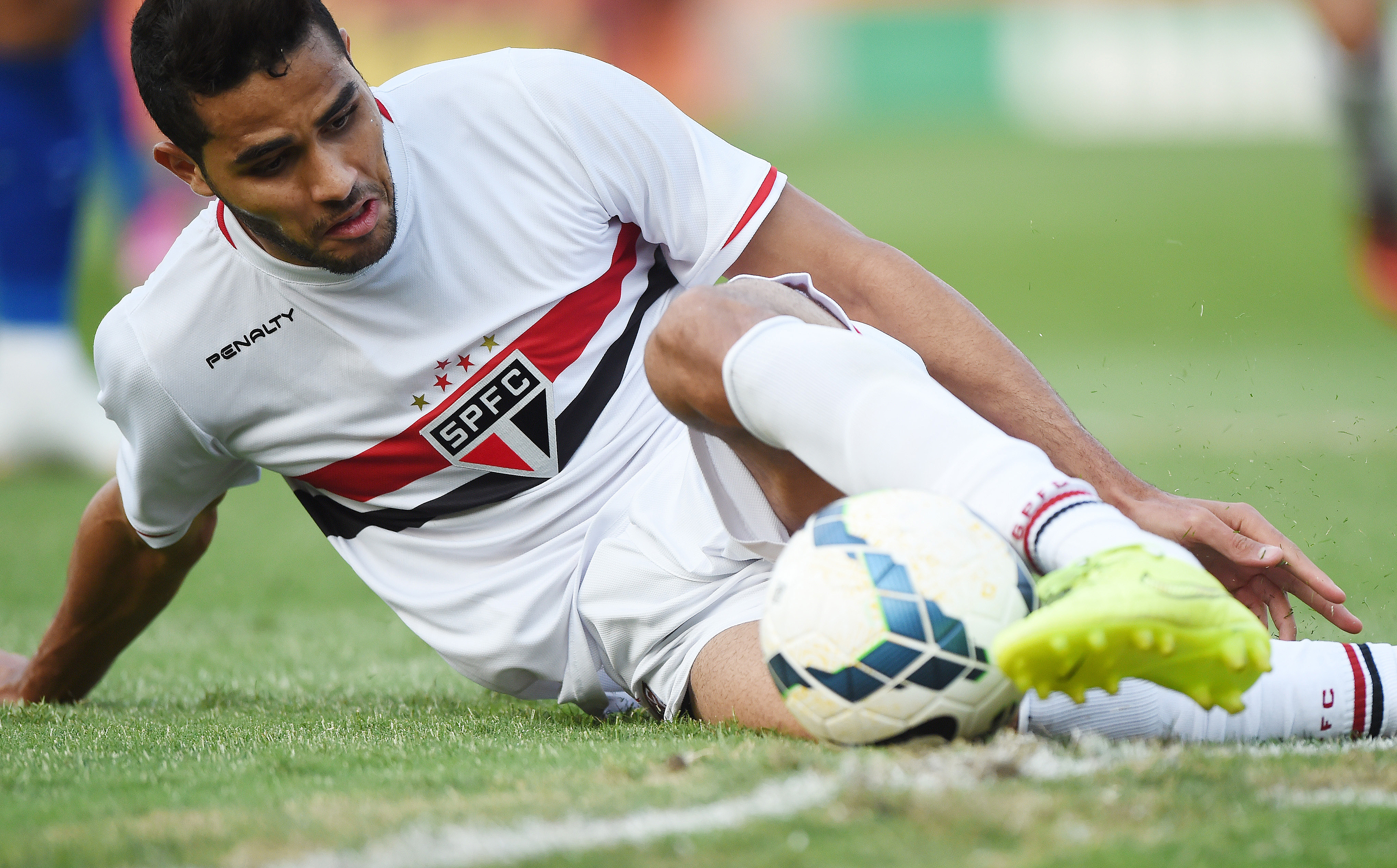 São Paulo e Palmeiras fazem duelo decisivo no Morumbi