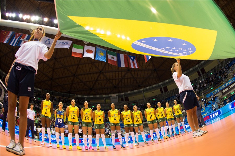 Brasileiras vencem Turquia de virada no Mundial de Vôlei