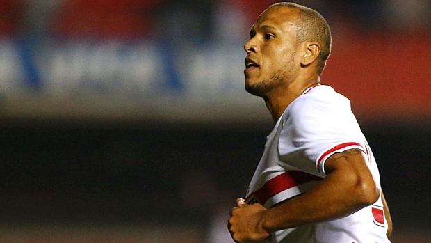 São Paulo recebe o Inter para tentar pressionar o Cruzeiro