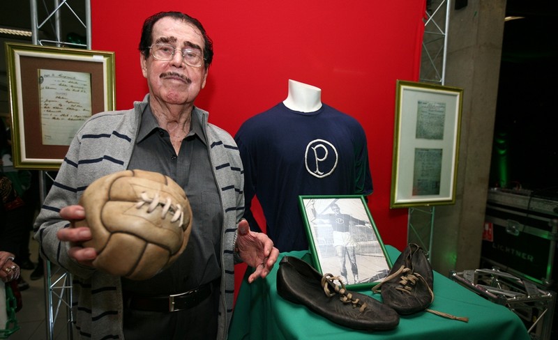 Oberdan Cattani defendeu o Palmeiras por treze anos, entre 1941 e 1954