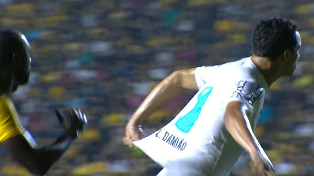Damião se defende, mas o STJD cogita julgar lance bizarro