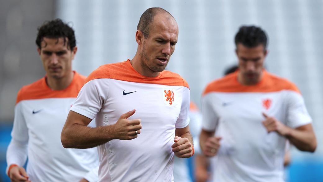 Um dos destaques desta Copa, Arjen Robben não terá seu principal parceiro, Van Persie