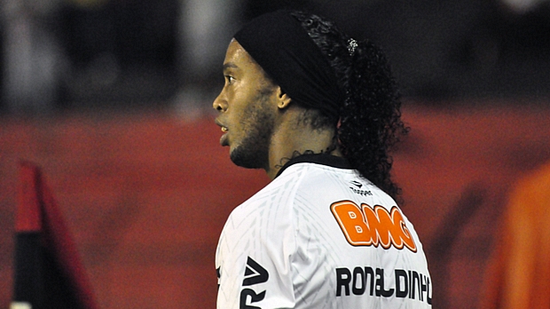 Um dos destaques do jogo, Ronaldinho anotou o segundo gol do Atlético
