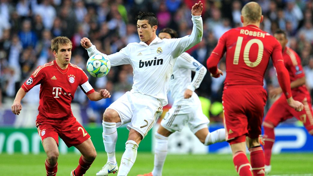 Lahm, Cristiano Ronaldo e Robben na semifinal entre Bayern e Real em 2012