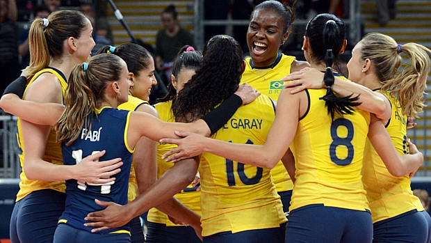 Brasil chega às quartas de final no vôlei feminino