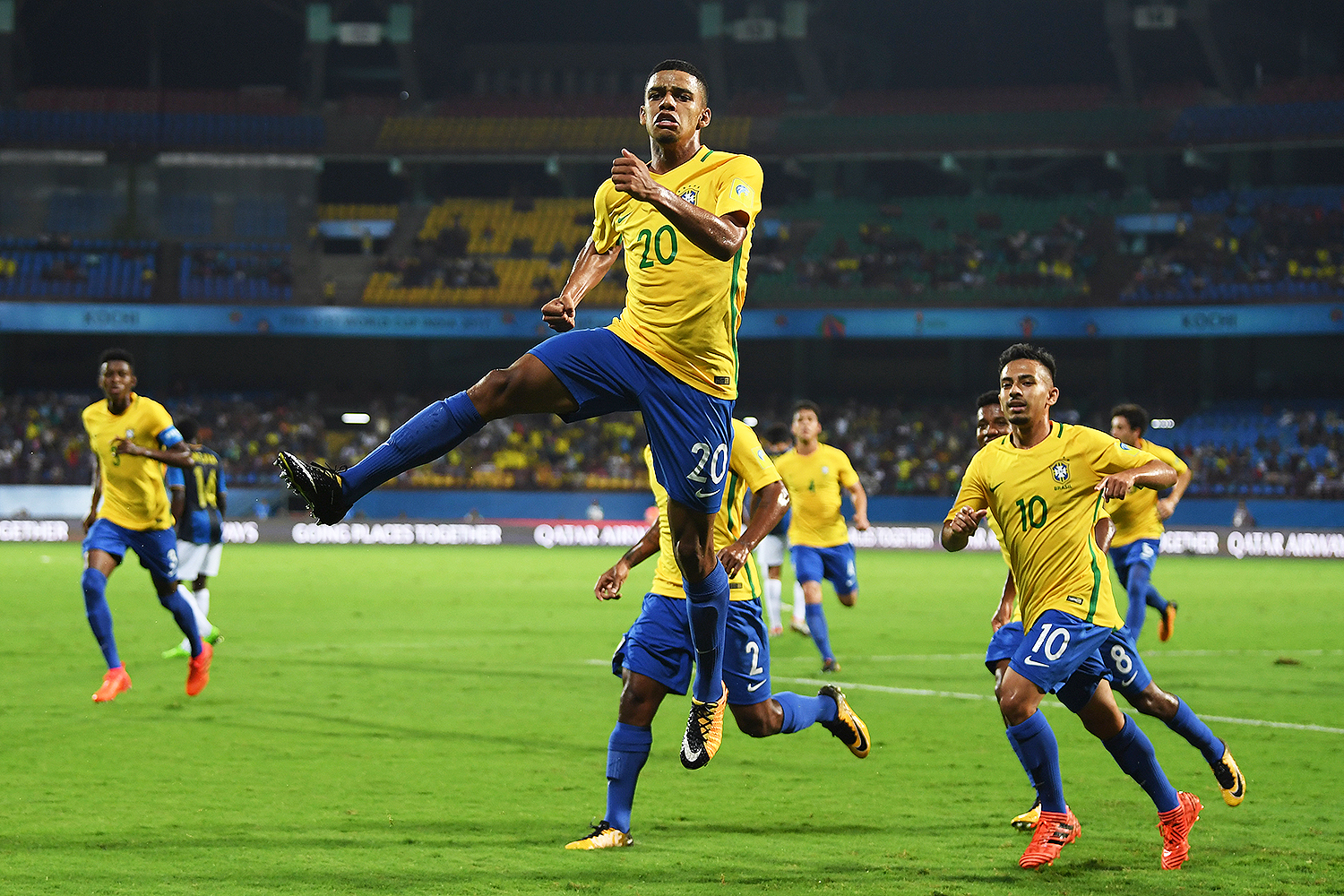 Agora é semifinal! Brasil vence Itália e avança na Copa do Mundo Sub-17