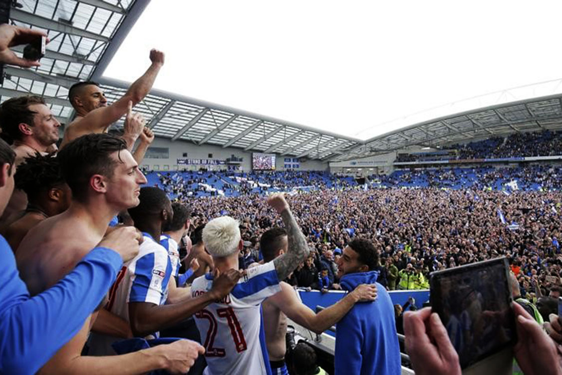 Campeonato Inglês: Após 34 anos, Brighton volta à 1ª divisão