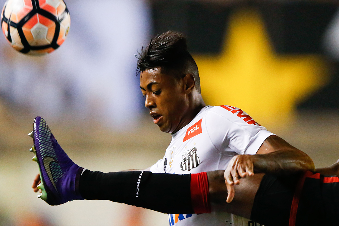 Bruno Henrique pede desculpas por cusparada: ‘Grande erro’