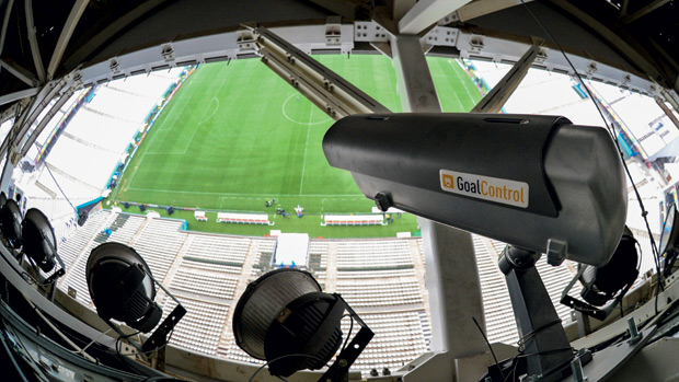 VIGILÂNCIA - Cada um dos doze estádios brasileiros tem catorze câmeras de alta definição instaladas para tirar dúvidas
