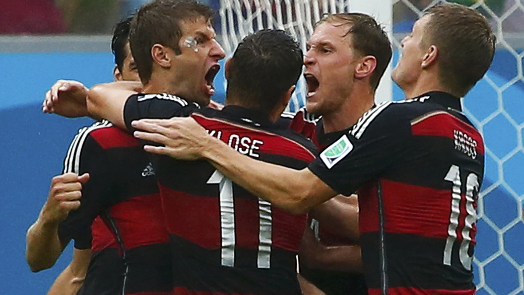 Justiça alemã proíbe gritos de gol na Copa após as 22h