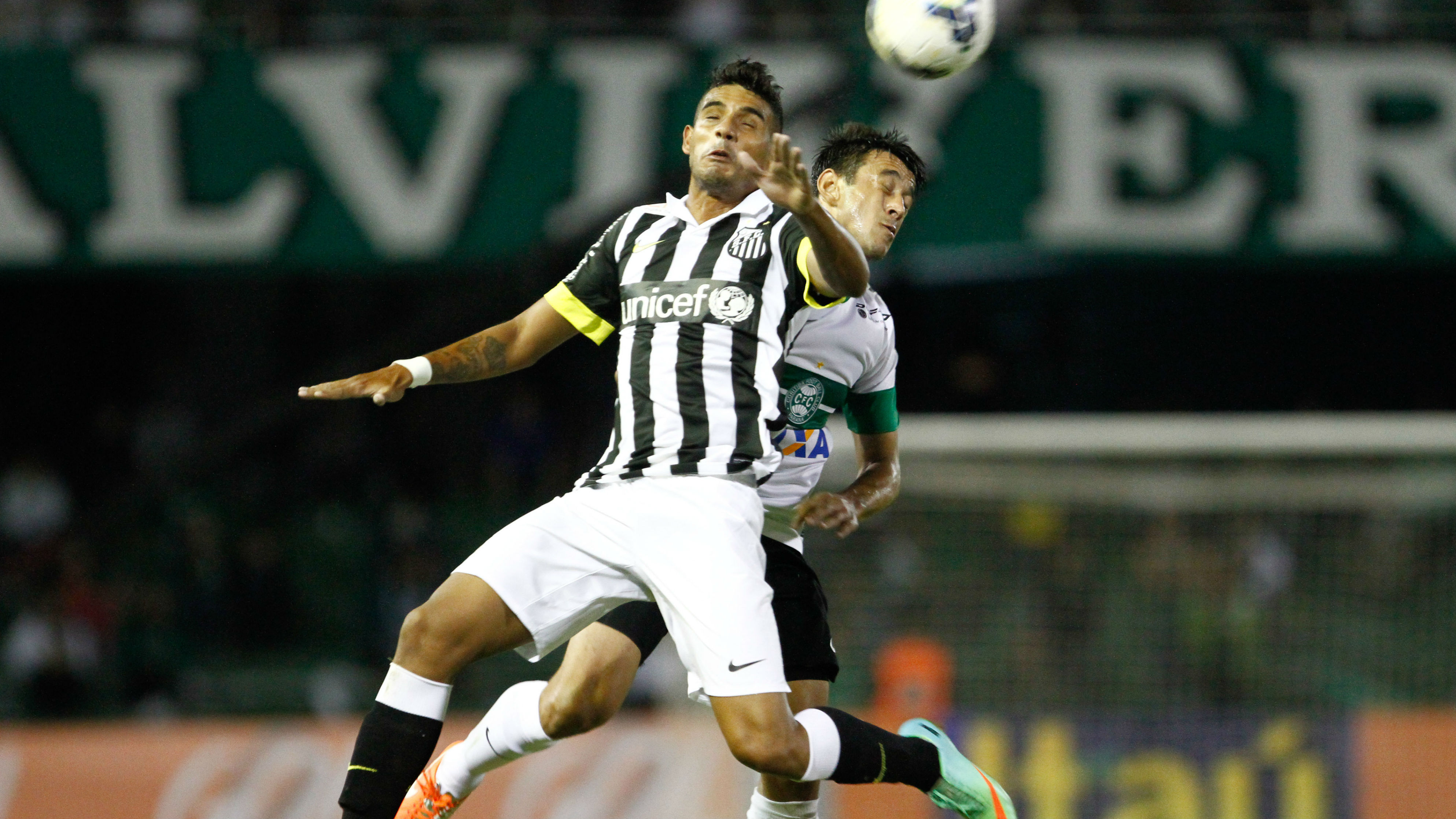 Santos joga mal e empata com o Coritiba fora de casa