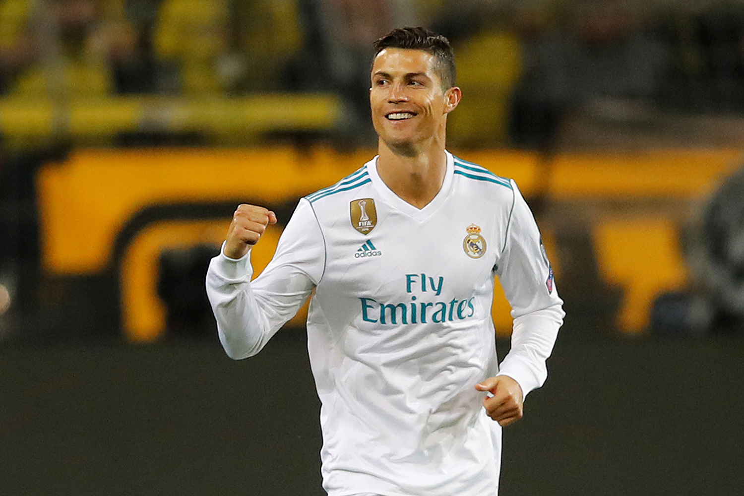 Cristiano quer igualar salários de Messi e Neymar para renovar