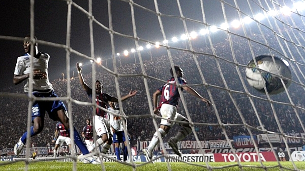San Lorenzo derrota Cruzeiro no primeiro jogo das quartas