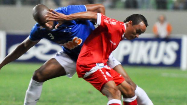 Cruzeiro vence o Náutico e mantém tabu