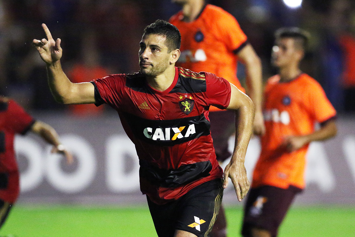 Diego Souza quer ficar no Sport, mas diz: “Não decido nada”