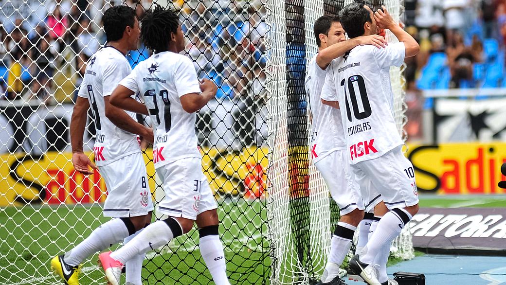 Corinthians renova mais um patrocínio: R$ 12 milhões por ano