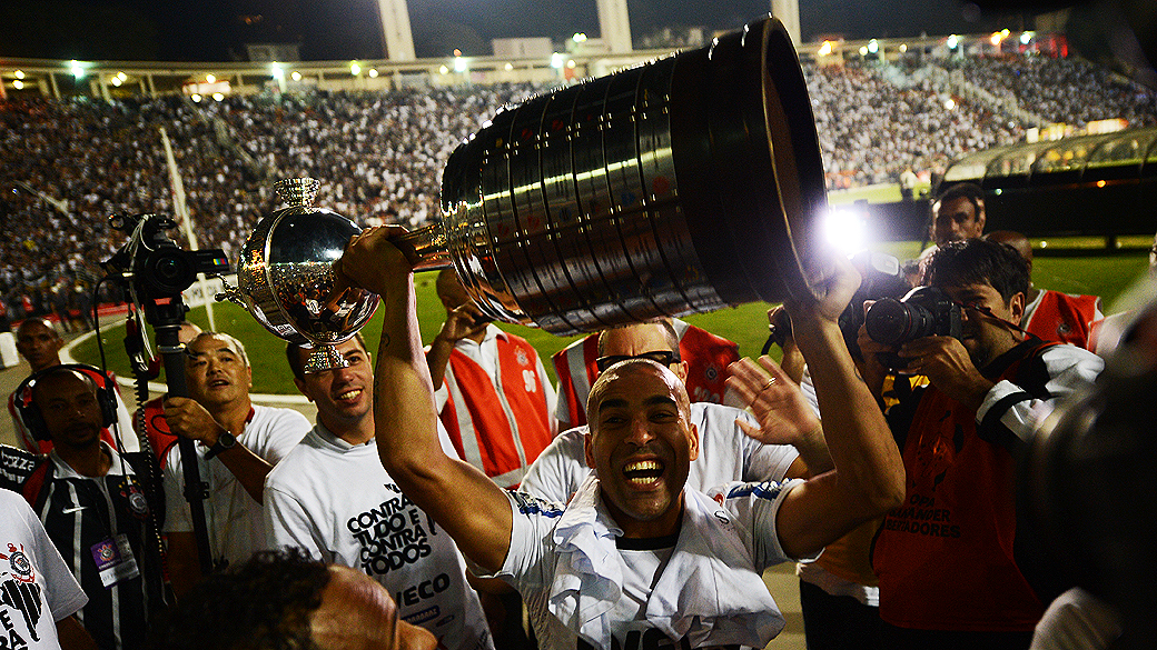 Seleção da Libertadores tem base corintiana – e Neymar