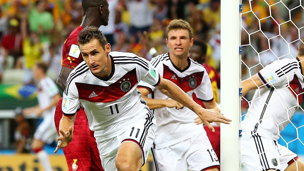 Klose entrou no segundo tempo e decretou o empate dos alemães contra Gana
