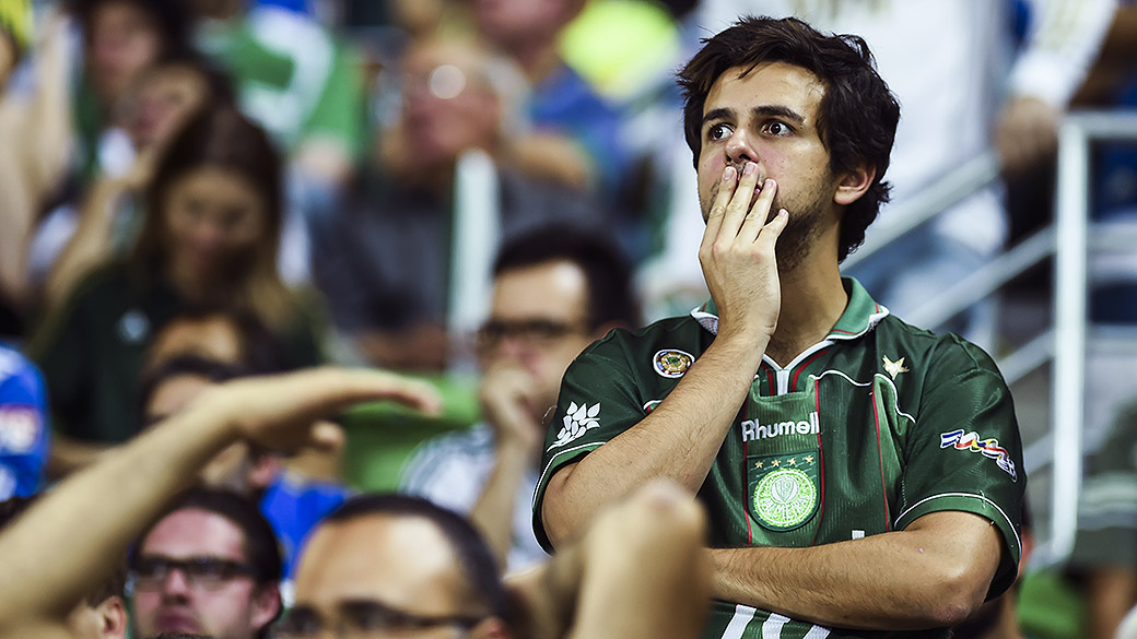 Palmeiras encara Atlético-PR para fugir do rebaixamento