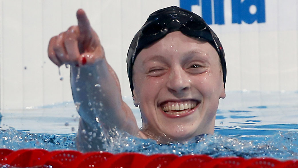 Americana Ledecky bate o recorde mundial dos 400m livre