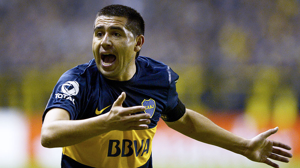 Riquelme durante jogo do Boca Juniors contra Newell's Old Boys pela copa Libertadores 2013