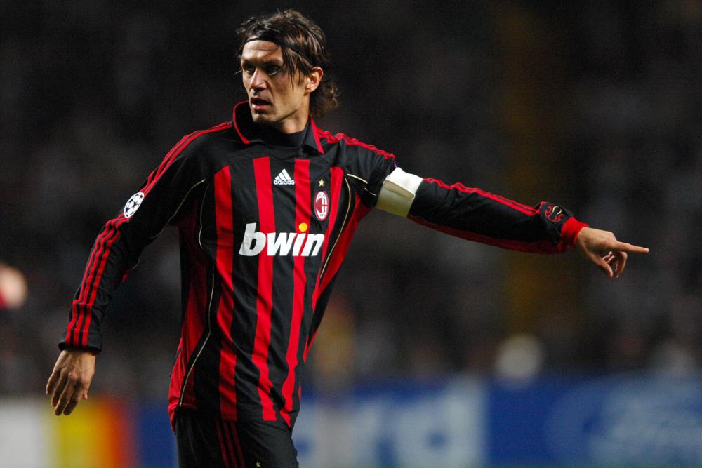 Paolo Maldini, jogando pelo Milan, em 2007
