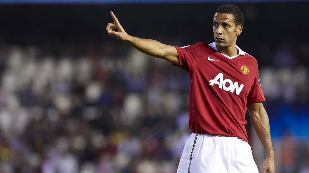 Rio Ferdinand: condenado por racismo contra Ashley Cole, do Chelsea