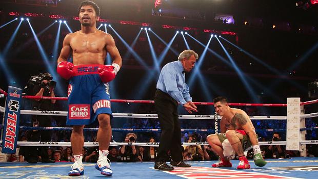 Pacquiao pede empréstimo para ajudar as vítimas de tufão