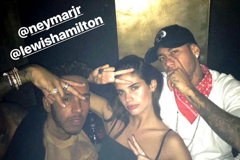 Hamilton, Sara Sampaio e Neymar durante festa em Londres -