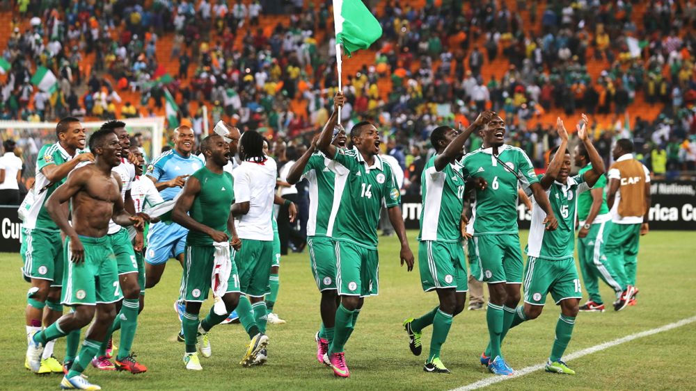 A seleção nigeriana comemora o título da Copa Africana de Nações, no início do ano, no Estádio Soccer City, em Johannesburgo. A vitória carimbou o passaporte dos nigerianos para o torneio no Brasil