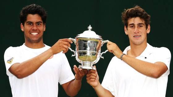 Orlando Luz e Marcelo Zormann conquistaram o título juvenil de duplas em Wimbledon na tarde deste domingo.