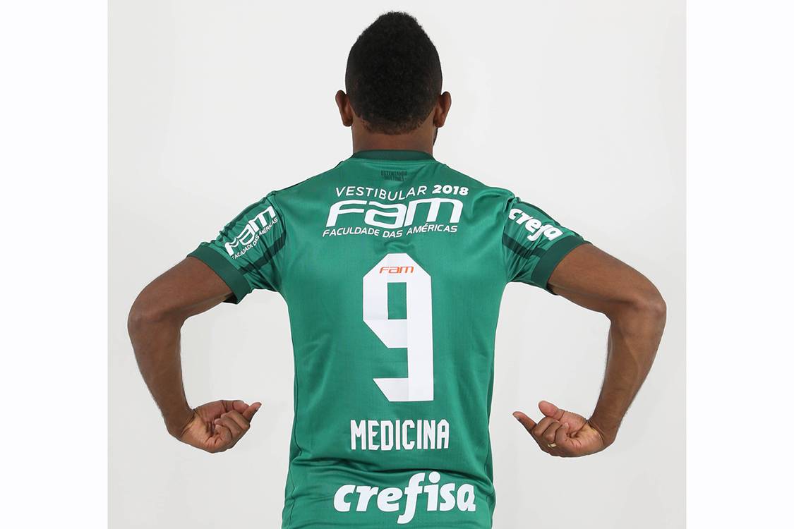 Em dia de Enem, Palmeiras faz propaganda até na escalação