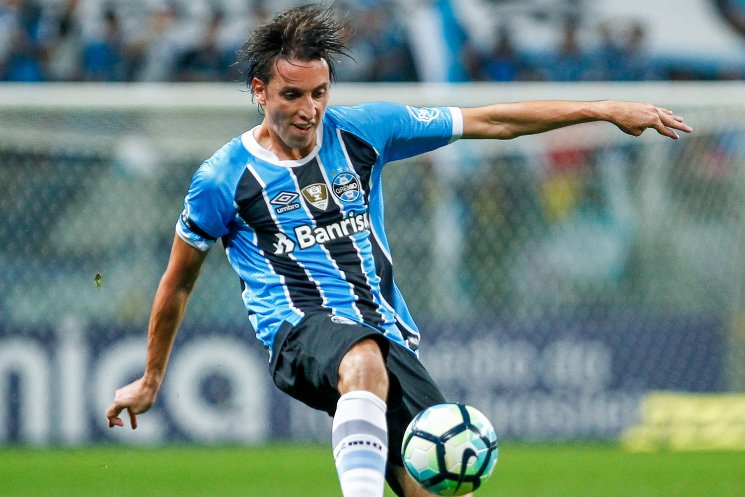 Grêmio: Geromel vai ficar fora do time no mínimo três semanas