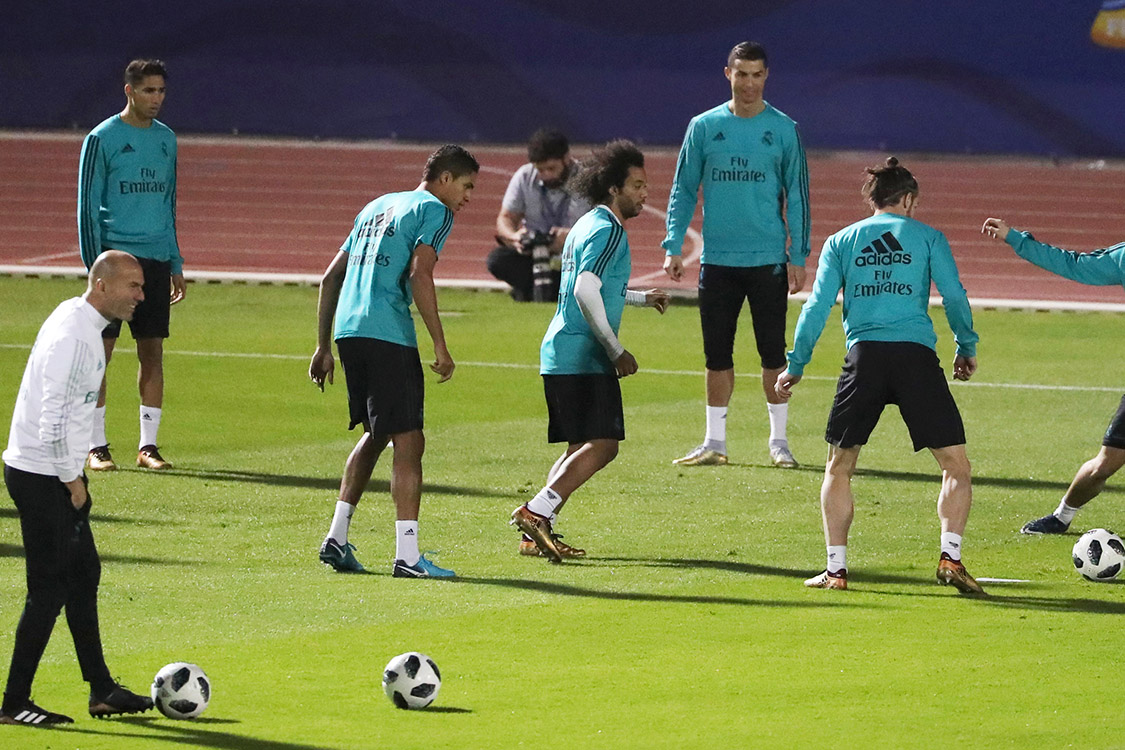 Mundial de Clubes: Real enfrenta anfitriões por vaga na final