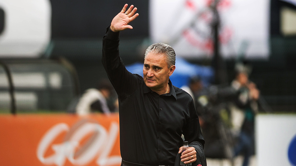 Tite assina contrato e retorna ao comando do Corinthians