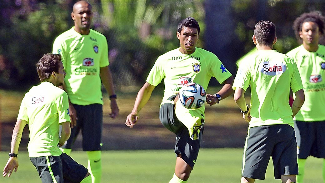 Thiago Silva, Paulinho e Fernandinho não jogam contra Panamá