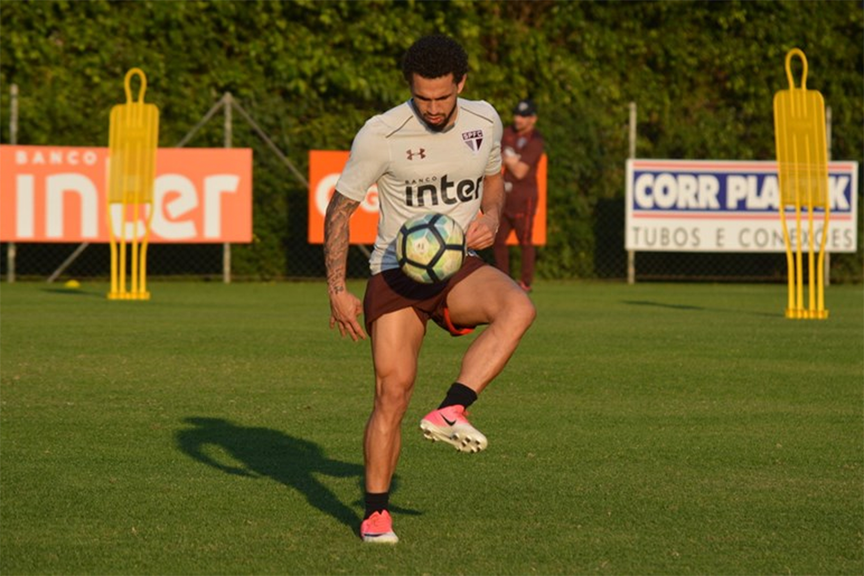 Wellington Nem será operado e pode não jogar mais pelo São Paulo