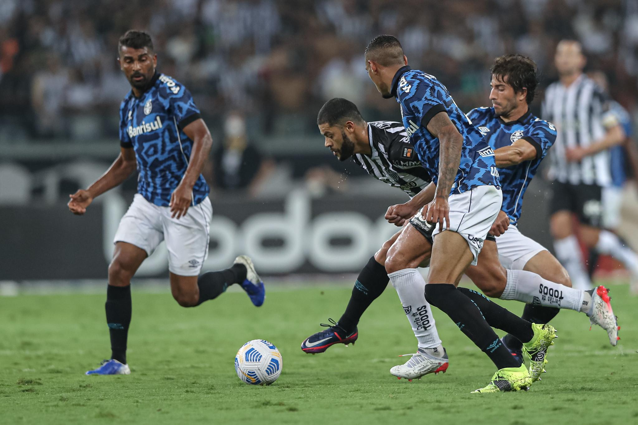 Grêmio sucumbiu para o Atlético Mineiro em jogo atrasado pela 19ª rodada -