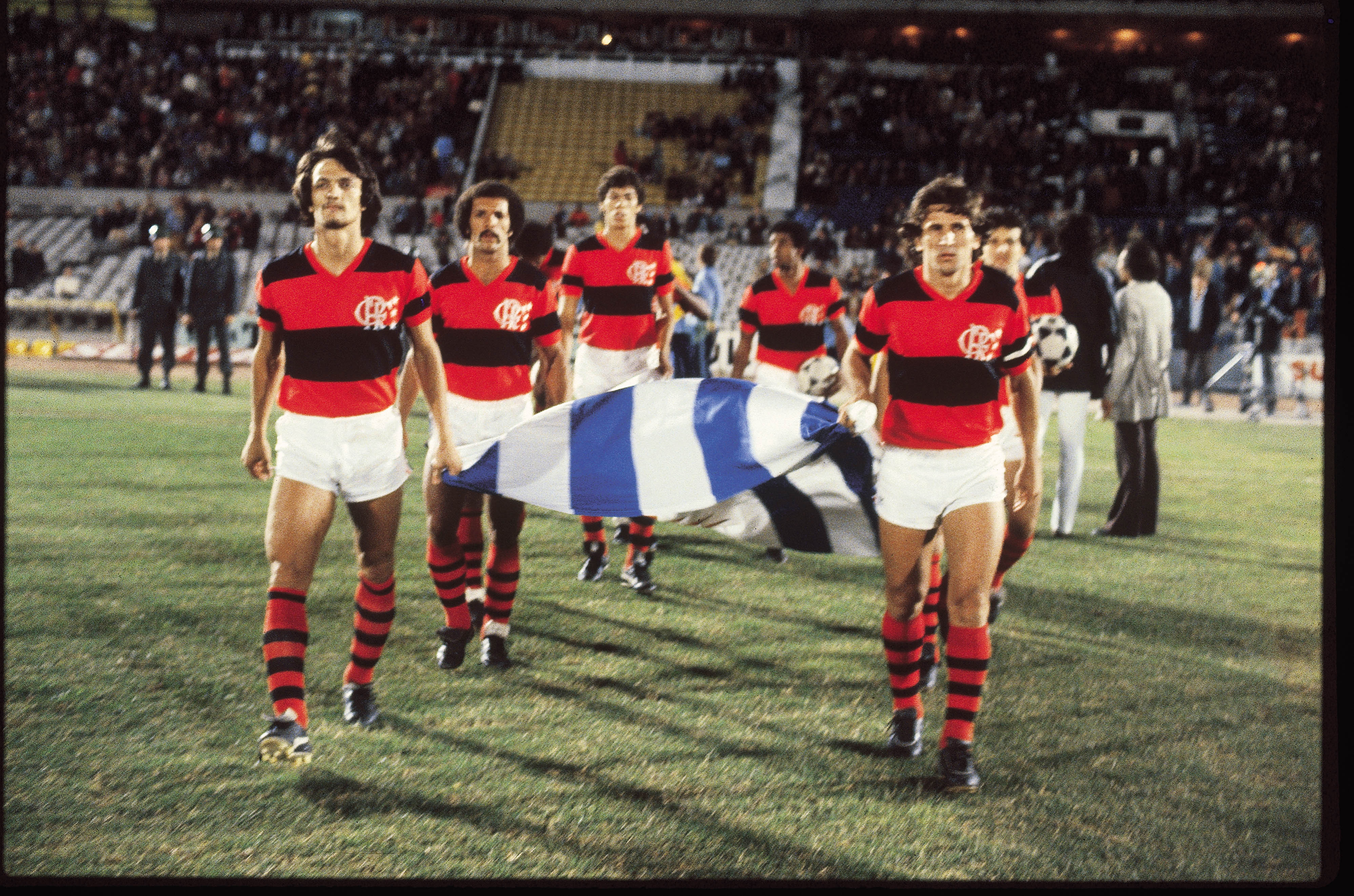 Há 40 anos: como PLACAR narrou o Flamengo campeão da América no Uruguai